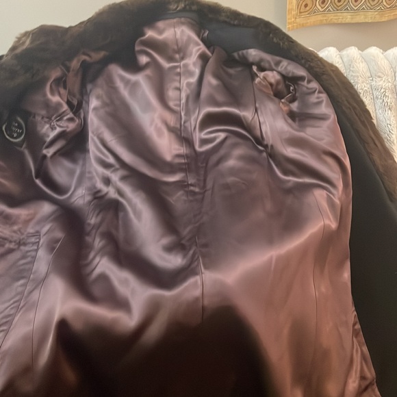 Vintage most  Gorgeous !quality Fur Coat 💯 all wool made in Canada Size Medium - Picture 11 of 13